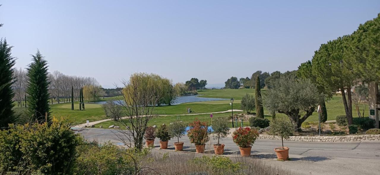 Charmant T2 Climatise Avec Belle Vue , Golf De Pont-Royal Мальмор Экстерьер фото
